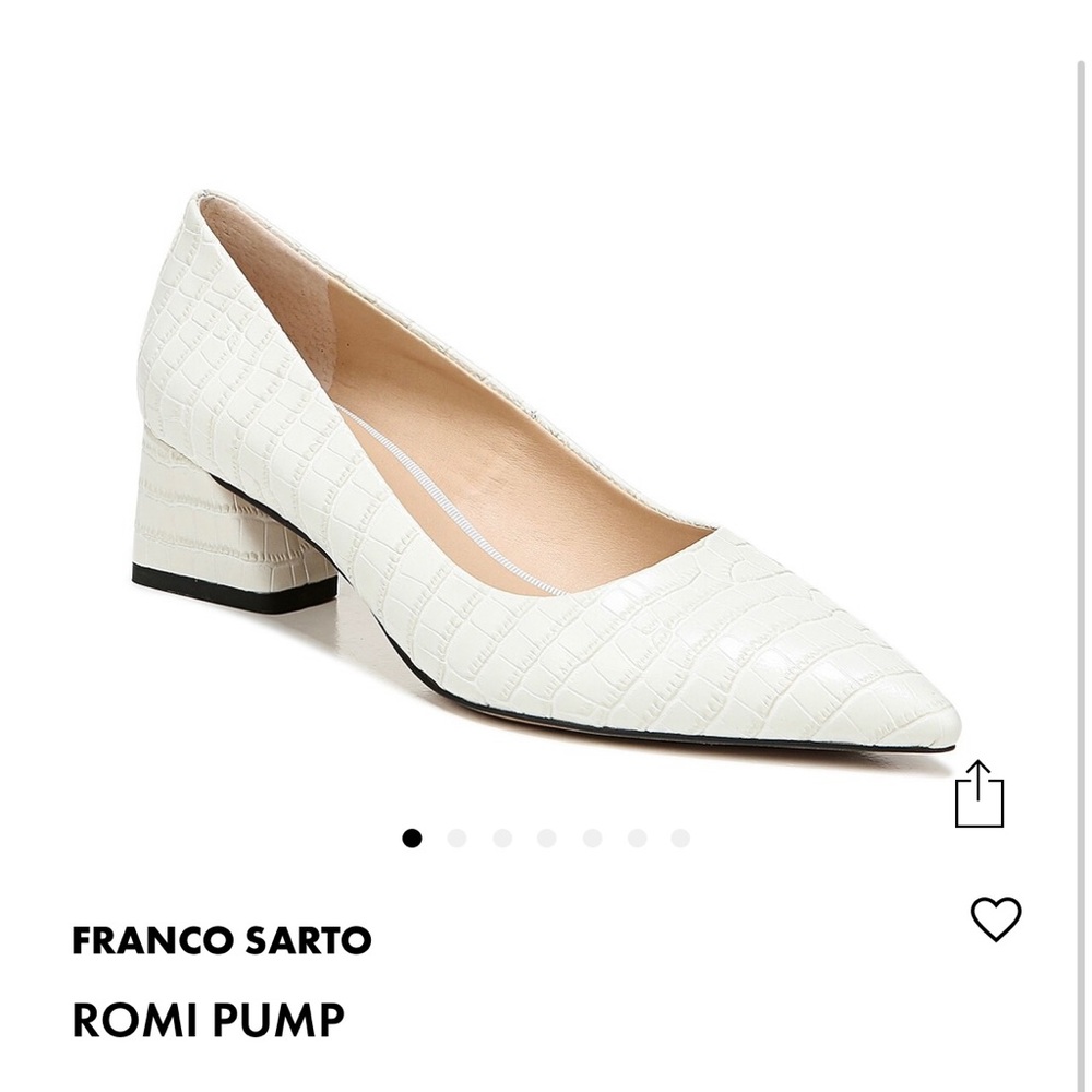 Block heel pointed toe